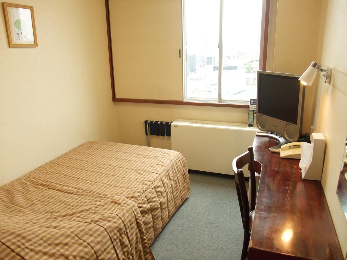 Maebashi Business Hotel Luka Exteriör bild